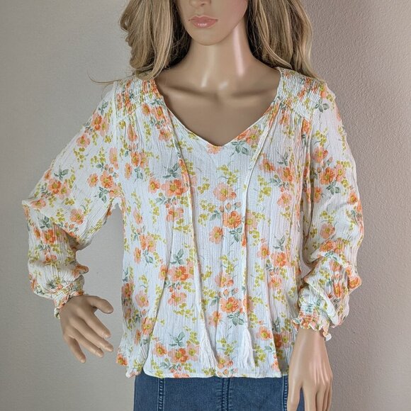 cupcakes & cashmere Tops - Cupcakes and Cashmere Blouse Women's Small Floral Peasant Smock Metallic Fringe